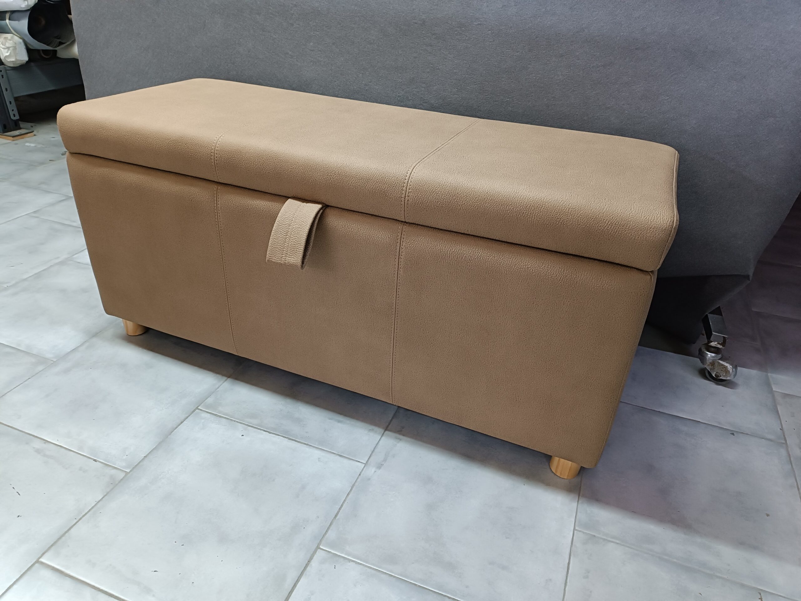 BANQUETA MARTE (1)
