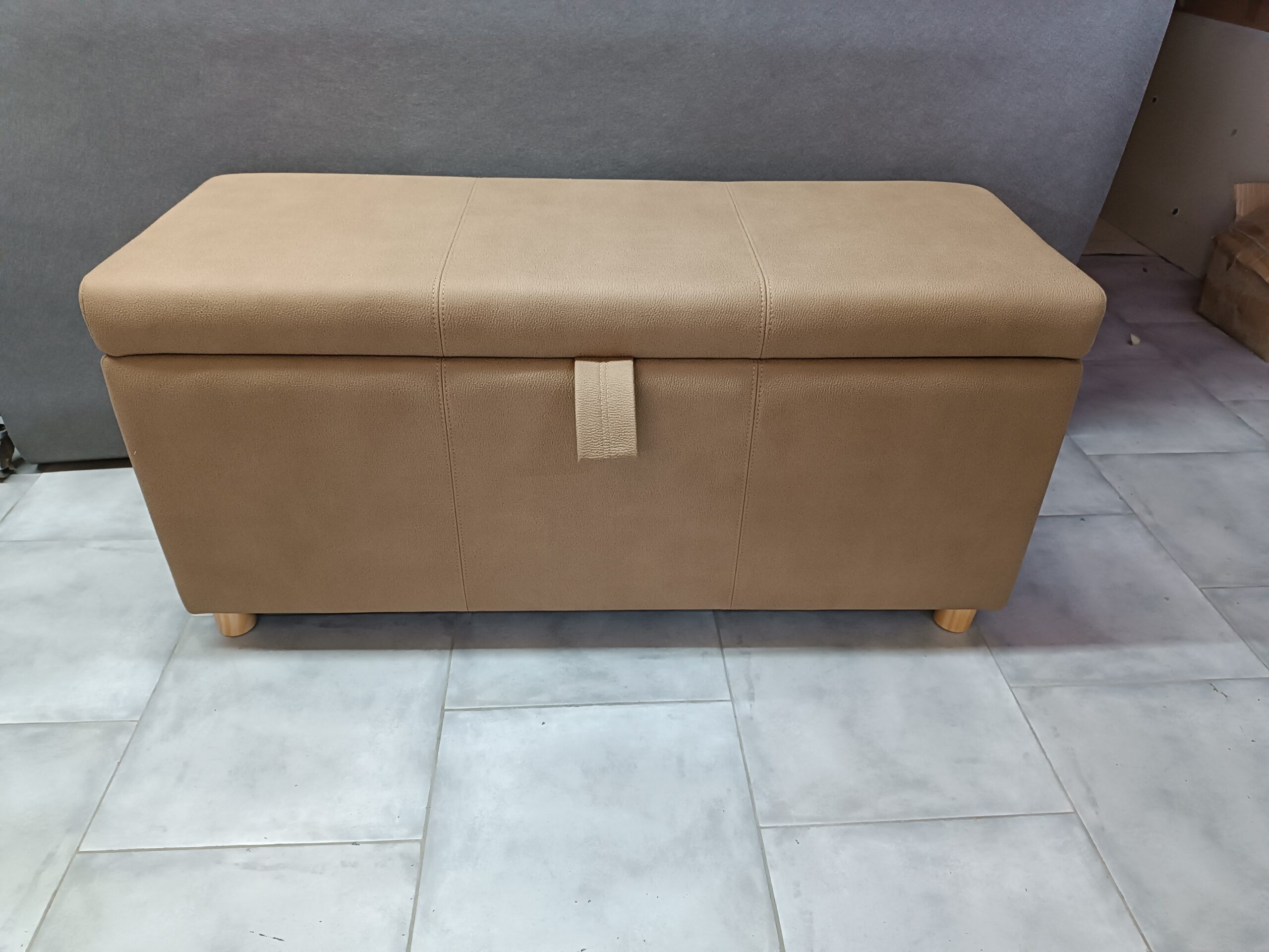 BANQUETA MARTE (2)